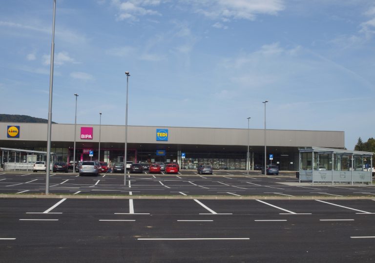 Trgovački centar Novi Marof